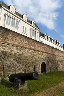 City Walls Prints: Cannon and Eerste Middeleeuwse Omwalling (First Medieval City Wall), dating from 1229