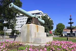 Authority Prints: Cannon outside Hamilton County Courthouse