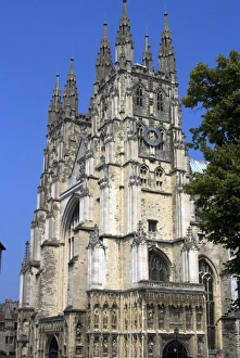 Images Dated 2nd July 2009: Canterbury Cathedral, UNESCO World Heritage Site, Canterbury, Kent, England