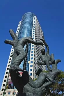 Images Dated 24th June 2007: CanWest Global Plaza Tower and Leo Mol sculpture, Winnipeg, Manitoba, Canada