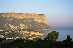 Head Land Prints: Cap Canaille, Cassis, Bouches du Rhone, Provence, France, Europe