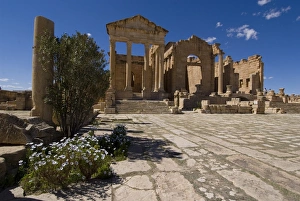 Images Dated 25th March 2008: The Capitol Temples (Capitolium), Roman ruin of Sbeitla, Tunisia, North Africa, Africa