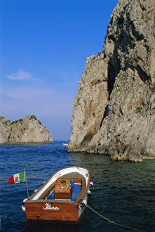 Pennant Prints: Capri, Campania