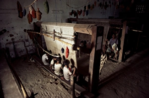 Tee Nager Prints: Carpet loom