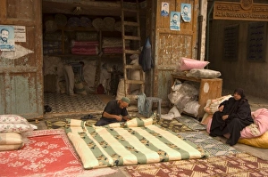 Images Dated 21st January 2000: Carpet makers