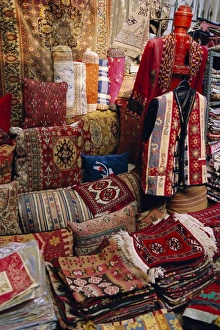 Hanging Prints: Carpet shop