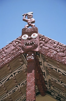 Carve Prints: Carved bargeboards on Tamatekapua meeting house