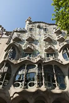 Images Dated 27th April 2011: Casa Batllo by Antoni Gaudi, UNESCO World Heritage Site, Passeig de Gracia