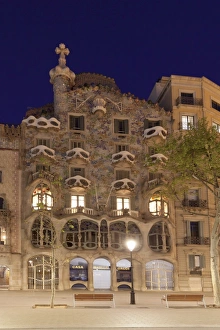 Street Light Prints: Casa Batllo, Antonio Gaudi, Modernisme, UNESCO World Heritage Site, Passeig de Gracia