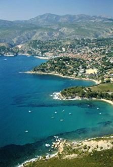 Cosmopolitan Prints: Cassis, Bouches du Rhone, Cotes des Calanques, Mediterranean coast, Provence