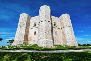 Castel del Monte, UNESCO World Heritage Site, Apulia, Italy, Europe