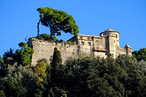 Defence Prints: Castello Brown, Portofino, Genova (Genoa), Liguria, Italy, Europe
