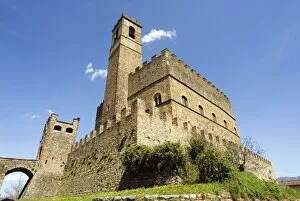Images Dated 20th April 2008: Castello di Poppi dei Conti Guidi (Castle of Conti Guidi in Poppi), Casentino