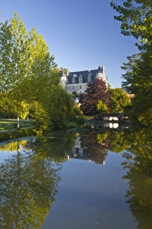 Traditionally French Prints: The castle in the beautiful village of Montresor