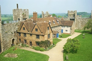 Suffolk Prints: Castle, Framlingham, Suffolk, England, United Kingdom, Europe