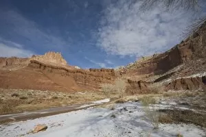 Images Dated 23rd November 2007: The Castle and Fremont River, Capitol Reef National Park, Utah, United States of America