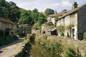 castleton peak district derbyshire Trending Item 5