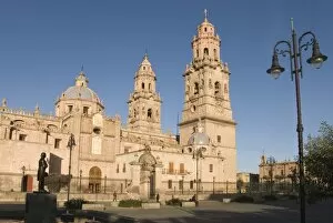 Images Dated 24th December 2011: Catedral, Morelia, Michoacan, Mexico, North America