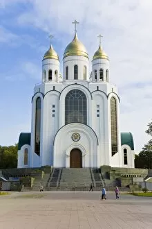 Images Dated 17th September 2008: Cathedral of Christ the Saviour, Ploshchad Pobedy (Pobedy Square), Kaliningrad