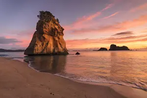 Cathedral Cove at sunrise, Cathedral Cove Marine Reserve, Coromandel Peninsula, Waikato