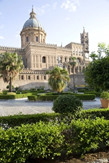 Images Dated 12th June 2007: Cathedral gardens, Palermo, Sicily, Italy, Europe