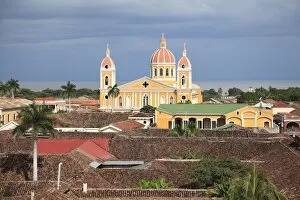 Images Dated 9th November 2009: Cathedral de Granada, Granada, Nicaragua, Central America