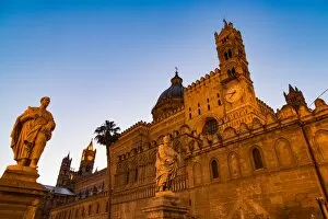 Palermo Gallery: The Cathedral in Palermo at night, Palermo, Sicily, Italy, Europe