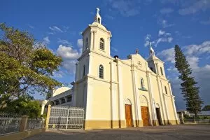 Images Dated 16th March 2009: Cathedral, Park Central, Esteli, Nicaragua, Central America