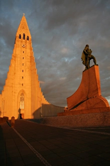 Images Dated 4th July 2007: Cathedral in Reykjavik, Iceland, Polar Regions