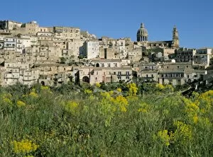 Images Dated 4th August 2008: Cathedral of San Giorgio and town of Ragusa Ibla