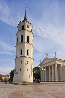 Images Dated 23rd September 2008: Cathedral Square (Katedros aikste), Cathedral and 57m tall Belfry, Vilnius
