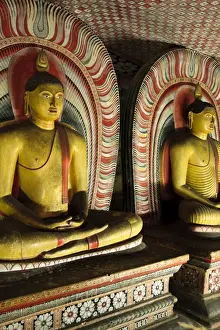 Cave II Maharaja Viharaya, Dambulla Cave Temples (Royal Rock Temple), Dambulla