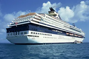 Images Dated 7th January 2000: Celebrity Cruises Liner ship in the Caribbean