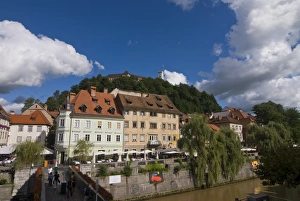 Center of Lublijana with the castle in the background, Slovenia, Europe