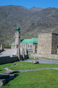 Northern Prints: Central mosque of Itum-Kali stands amid mountains in Chechnya