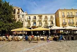 Images Dated 28th October 2007: Central square of Nafplio, Peloponnese, Greece, Europe