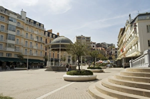 Pyrenees Atlantique Prints: Centre of Biarritz, Biarritz, Basque country, Pyrenees-Atlantiques, Aquitaine