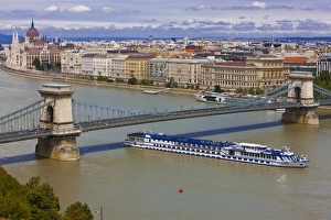 Danube Prints: Chain bridge across the River Danube, Budapest, Hungary, Europe