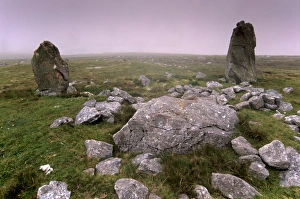 Cairn Prints: Chambered cairn at Housetter