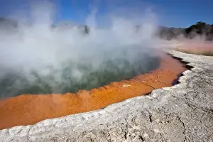 Champagne Pool, hot springs, Waiotapu Goethermal Wonderland, Rotorua, New Zealand
