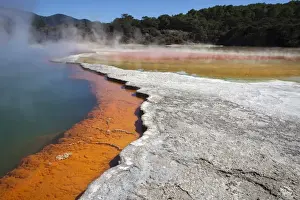 Champagne Pool, hot springs, Waiotapu Goethermal Wonderland, Rotorua, New Zealand