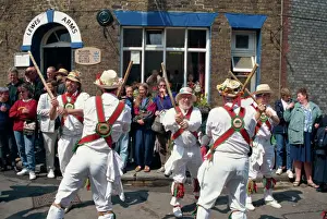 Costume Prints: Chanctonbury ring of Morris dancers outside the Lewes Arms pub, Lewes, Sussex