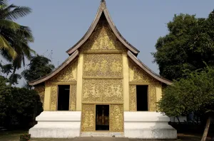 Images Dated 30th September 2006: Chapel of funeral hearses housing royal carraige, Wat Xieng Thong, UNESCO World Heritage Site