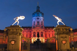 Images Dated 10th December 2007: Charlottenburg Palace (Schloss Charlottenburg) at night, Berlin, Germany, Europe
