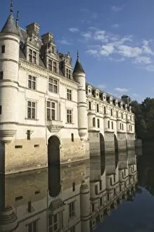 Chateau de Chenonceau reflected in the River Cher, Indre-et-Loire, Pays de la Loire