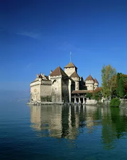 Switzerland Gallery: The Chateau de Chillon on Lake Geneva, Switzerland, Europe