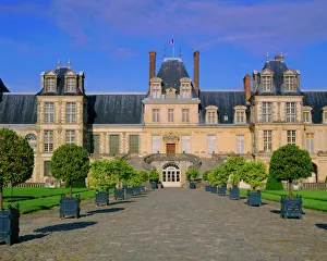 Chateau Prints: Chateau de Fontainbleau, Ile de France, France