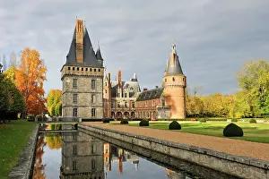 Historic Castle Prints: Chateau de Maintenon seen from the park