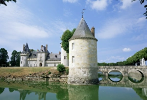 Chateau Sully-sur-Loire, Loire Valley, Centre, France, Europe