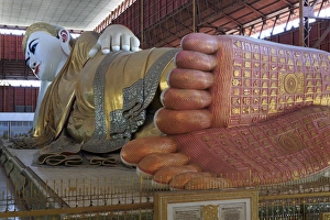 Rangoon Prints: Chauk Htat Kyi Reclining Buddha, Yangon (Rangoon), Myanmar (Burma), Asia